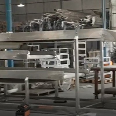 Cooling conveyor line