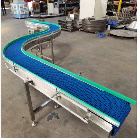 S-shaped chain conveyor