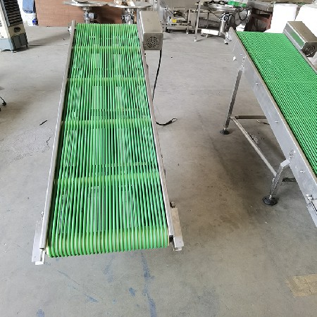 products conveyor