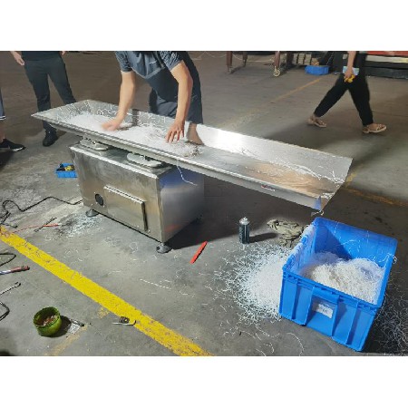 Fast reverse horizontal conveyor 8